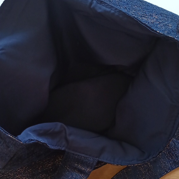 🆕 Chanel Beauty Tote Shopping Bag Purse Handbag - Picture 6 of 11